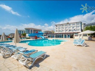 Avalon Beach Hotel