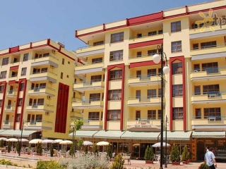 Klas Dom Hotel
