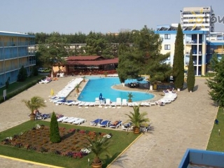 Azuro Hotel