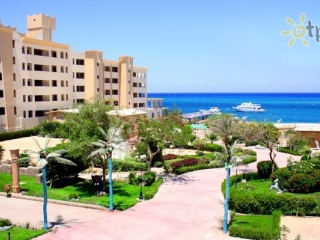 King Tut Aqua Park Beach Resort