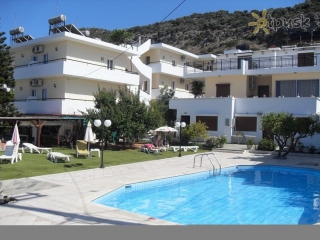 Iraklis Hotel & Apartments