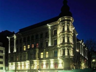 Le Palais
