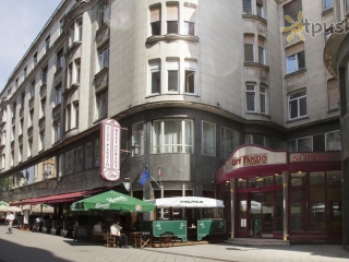City Hotel Pilvax