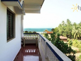 Beach House Hotel