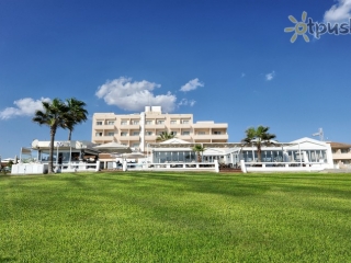 Piere Anne Beach Hotel