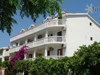 Villa More
