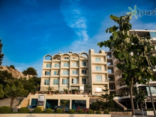 Oasis Hotel