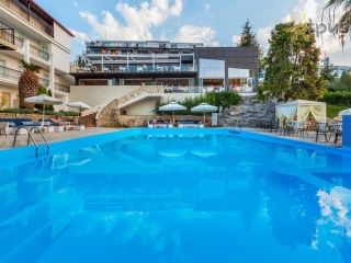 Kriopigi Beach Hotel