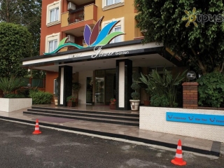 Flower Hotel