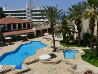 Panareti Paphos Resort