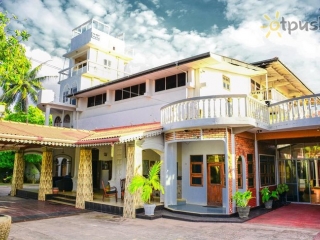 Shanthi Beach Resort