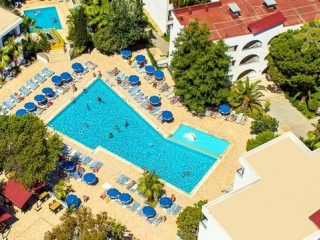 Larissa Beach Club Side