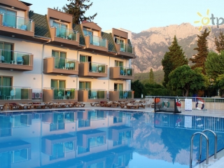 Monna Roza Garden Resort (ex. Royal Batont Hotel)